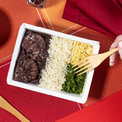 marmita - feijoada light + arroz branco + couve refogada + farofa