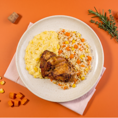 marmita - sobrecoxa de frango + arroz com cenoura e milho + creme de milho