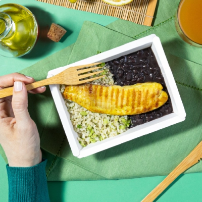 marmita - st, petter grelhado ao limão siciliano + arroz integral com brócolis + feijão preto