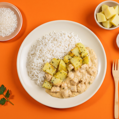 marmita - strogonoff light de frango + arroz branco + batata sautée